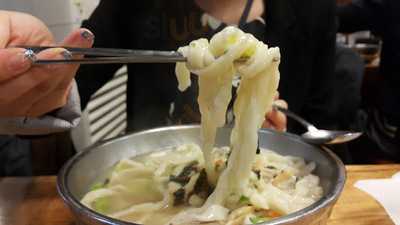 임병주 산동손칼국수