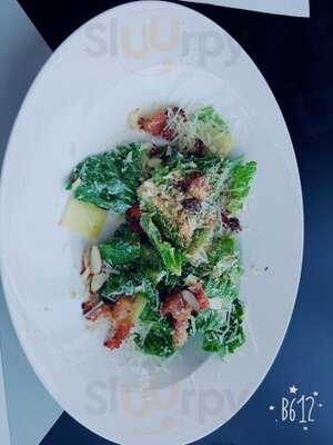 더 고져스 키친 & 펍