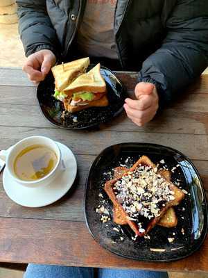 더 원더러스트 코너