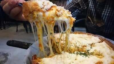 제임스 시카고 피자 명동점