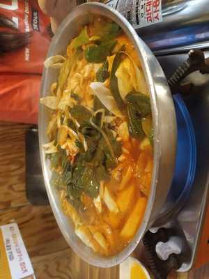 또보겠지떡볶이집 신촌히어로점