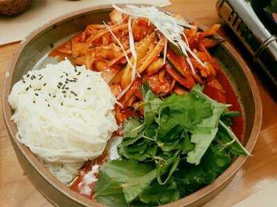 백세주 마을 종각점