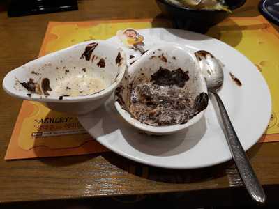 홀리차우 명동점