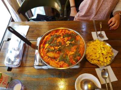 봉자네즉석떡복이