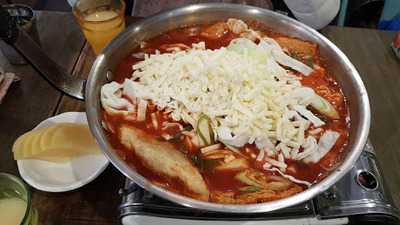 봉자네즉석떡복이