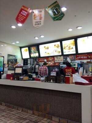 롯데리아 동대문역사문화공원역