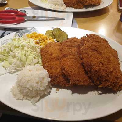 매콤돈까스앤칡불냉면