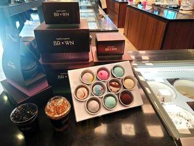 배스킨라빈스 브라운 청담점