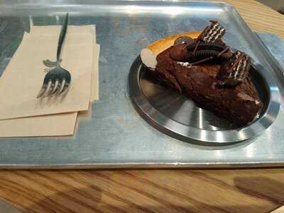 배스킨라빈스 브라운 청담점