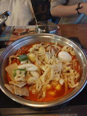 T.g.i.f. 대학로점