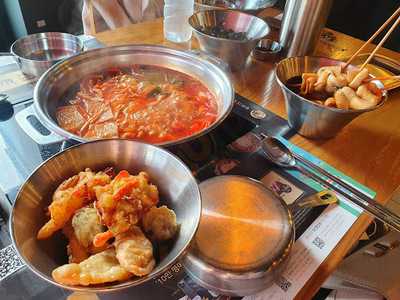 T.g.i.f. 대학로점