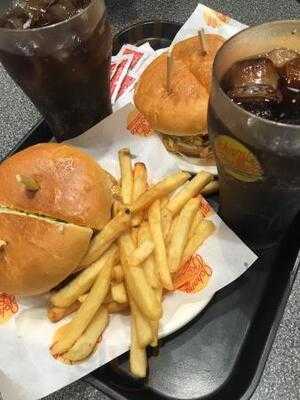 자니로켓 - 본점