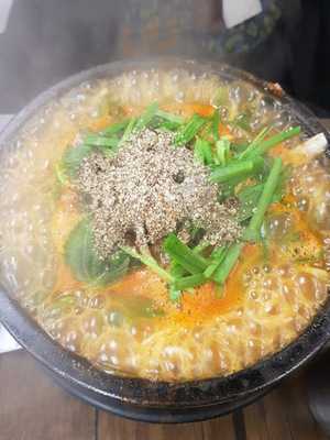 어탕국수 동묘점