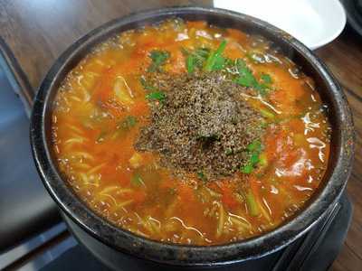 어탕국수 동묘점