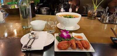 부다스벨리 - 파미에스테이션