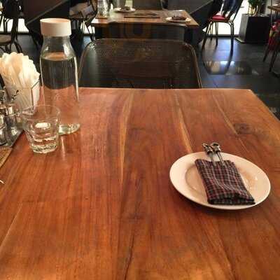 부다스벨리 - 파미에스테이션