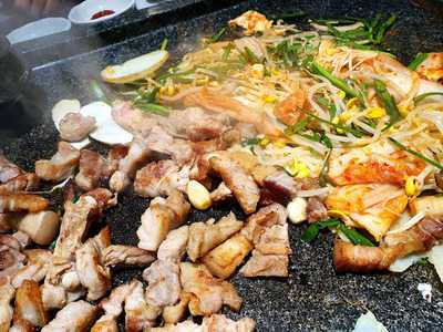 제주오겹살왕돌구이