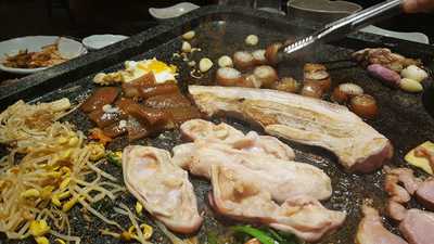 제주오겹살왕돌구이