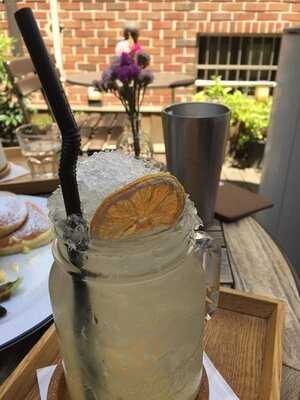 아카시아 카페 비스트로