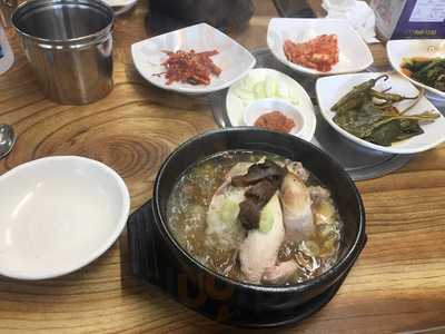 참나무능이버섯백숙