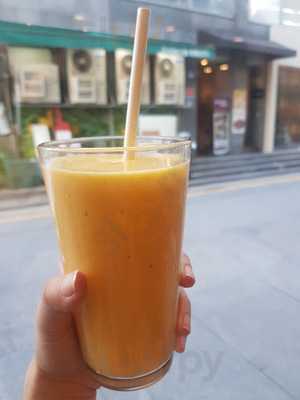 스타벅스 신압구정점