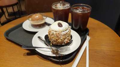 스타벅스 신압구정점