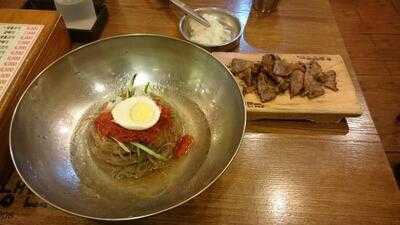 육쌈냉면 명동1호점