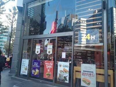 롯데리아 강남우성사거리