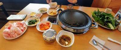 최서방네우렁쌈밥