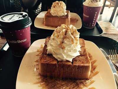 카페베네 충무로역점