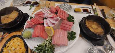 본참치전복전문점