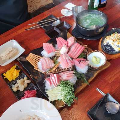 본참치전복전문점