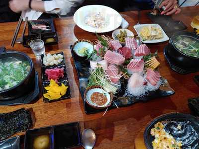 본참치전복전문점