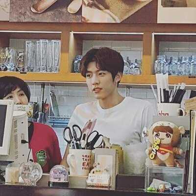 Bbq치킨 합정스타점