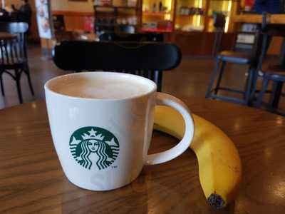 스타벅스 염창역점