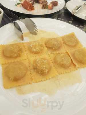 꼬르소꼬모카페