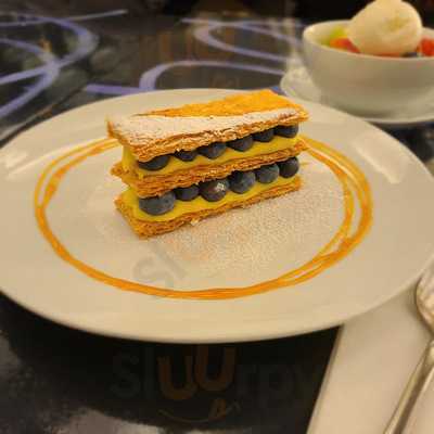 꼬르소꼬모카페