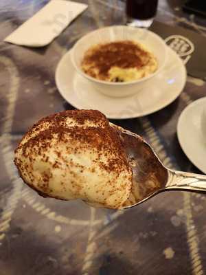 꼬르소꼬모카페