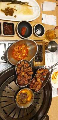 사람사는 고깃집 김일도 신사점