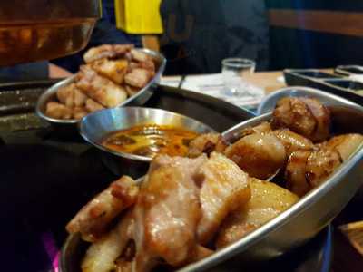 사람사는 고깃집 김일도 신사점