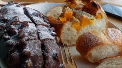 컴컴베이커리카페