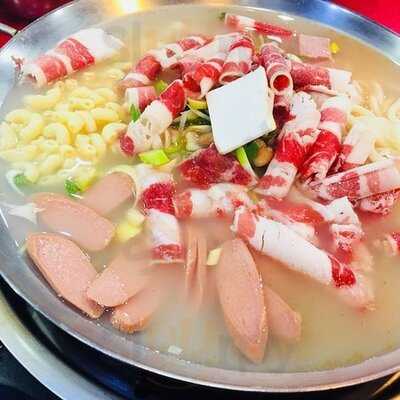 놀부부대찌개 대학로점