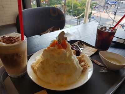 커피빈 홍대역점