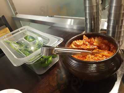 윤화돈까스전문