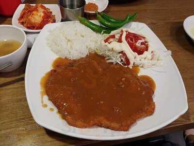 윤화돈까스전문