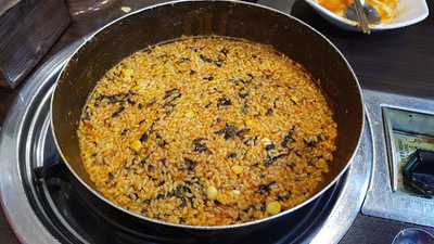 먹쉬돈나 홍대점