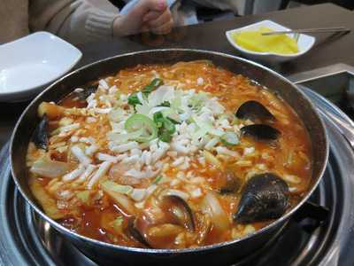 먹쉬돈나 홍대점