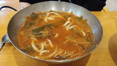 조선의 육개장 칼국수