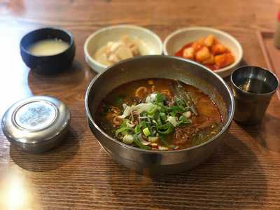 조선의 육개장 칼국수