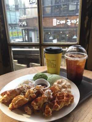 스탠다드커피바